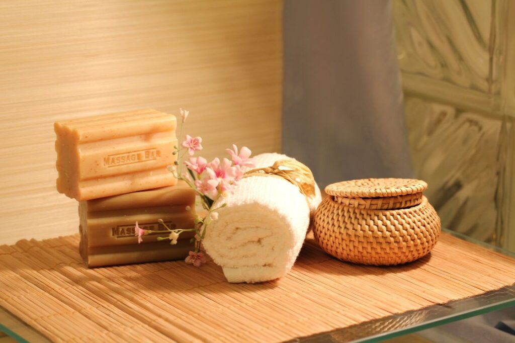 Aroma Balm Massage